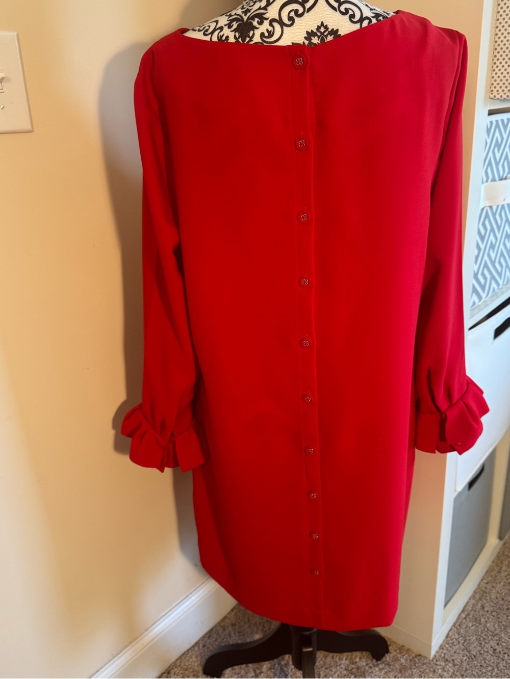 🥳Banana Republic Women's Red Ruffle-Sleeve Shift Dress - Picture 4 of 5